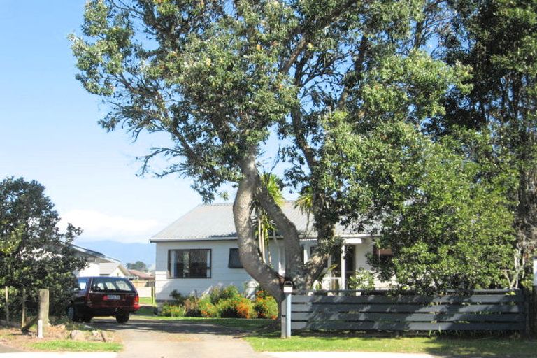 Photo of property in 16 Nicholas Avenue, Whitianga, 3510