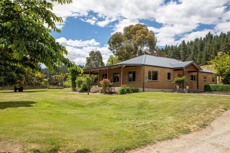 Photo of property in 149 Dunstan Road, Alexandra, 9391