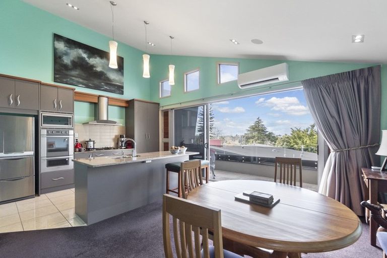 Photo of property in 3/21 Ruakiwi Road, Hamilton Lake, Hamilton, 3204