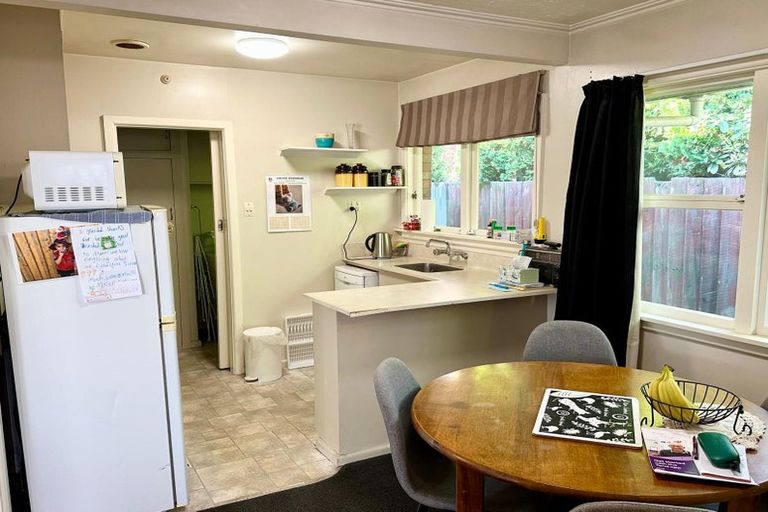 Photo of property in 2/28 Rosedale Place, Avonhead, Christchurch, 8042