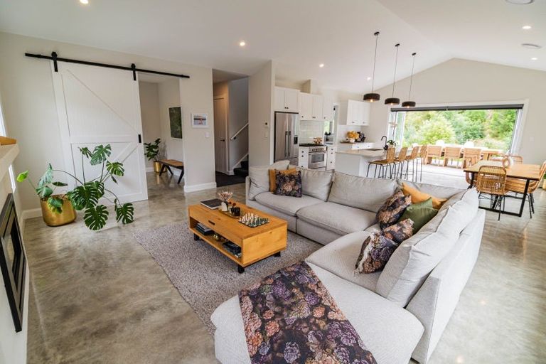 Photo of property in 16 Taruna Place, Havelock North, 4130