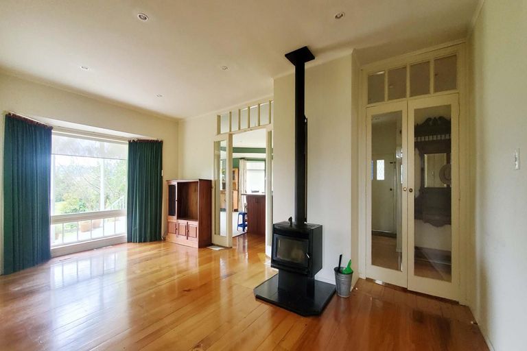 Photo of property in 272 Waihoehoe Road, Drury, 2577