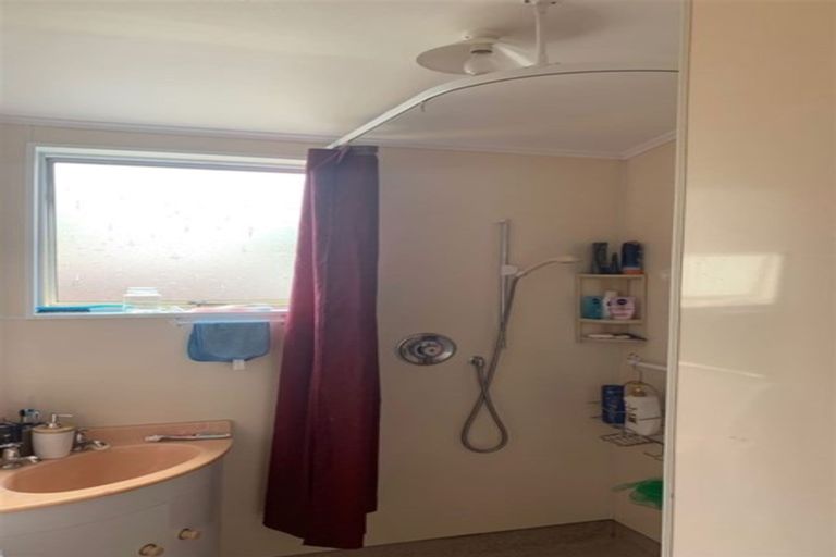 Photo of property in 2 Keir Crescent, Lansdowne, Masterton, 5810