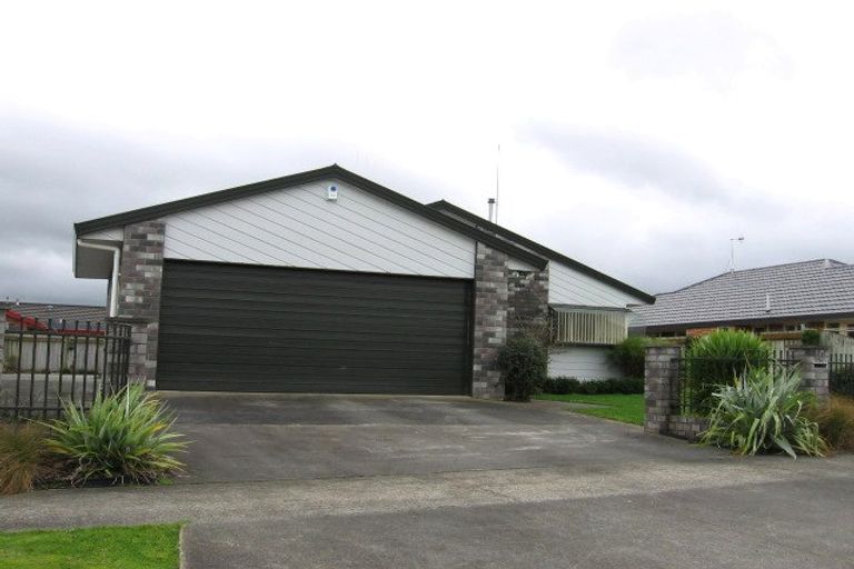 Photo of property in 10 Parnell Heights Drive, Kelvin Grove, Palmerston North, 4414