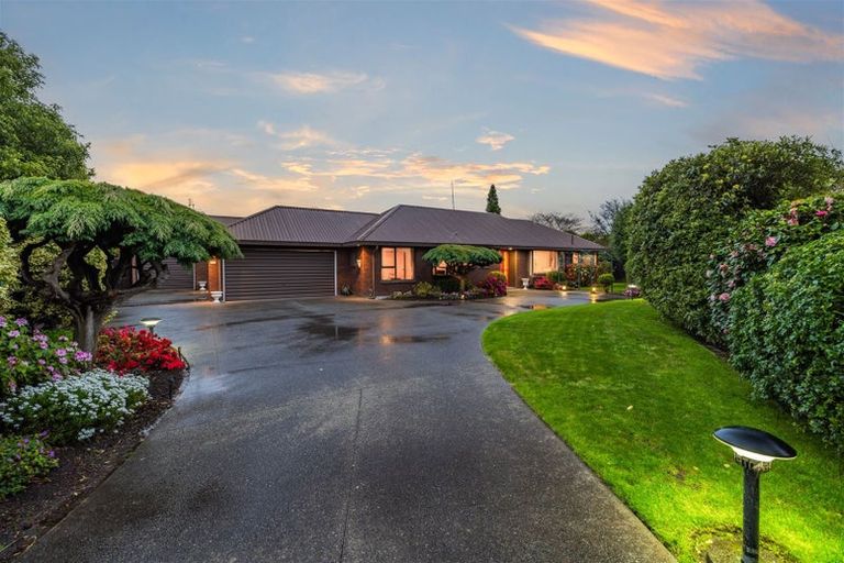 Photo of property in 17 Nepal Place, Burnside, Christchurch, 8053