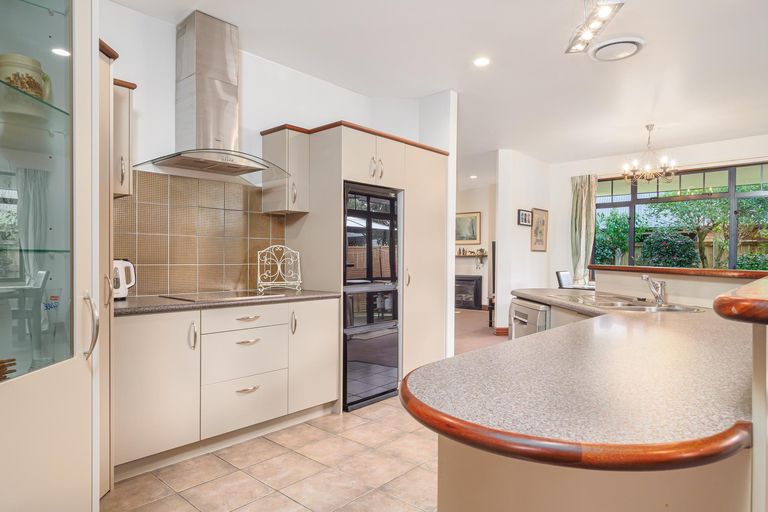 Photo of property in 30 Oaklands Drive, Cambridge, 3434