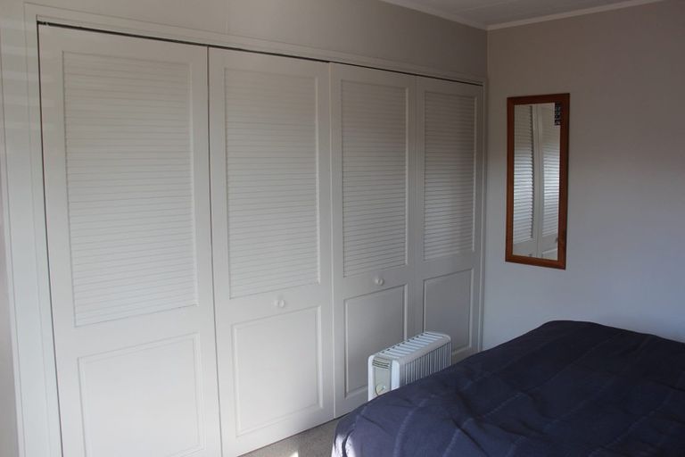 Photo of property in 14 Regency Place, Sunnynook, Auckland, 0632