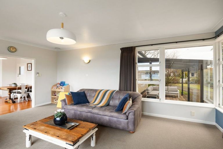 Photo of property in 4 Dover Road, St Andrews, Hamilton, 3200