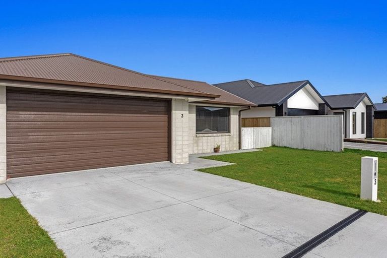 Photo of property in 3 Karearea Drive, Coastlands, Whakatane, 3120