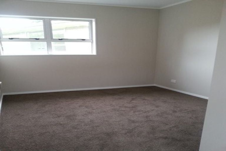 Photo of property in 96 Hutchinsons Road, Bucklands Beach, Auckland, 2014