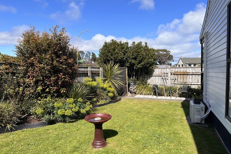 Photo of property in 79a Eatwell Avenue, Paraparaumu Beach, Paraparaumu, 5032
