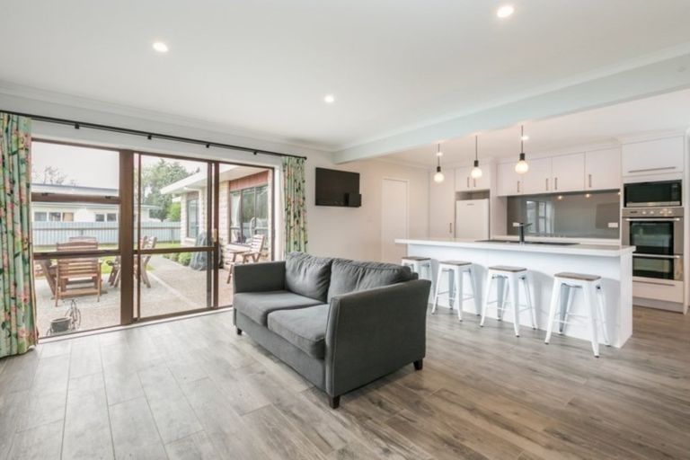 Photo of property in 56 Spriggs Crescent, Greenmeadows, Napier, 4112