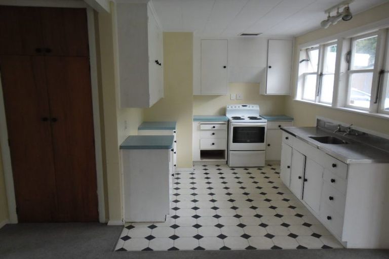 Photo of property in 1/27 Pharazyn Street, Melling, Lower Hutt, 5010