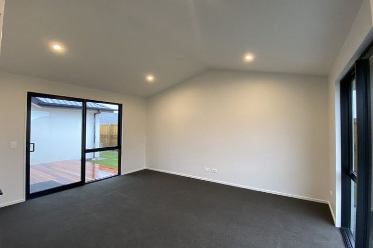 Photo of property in 34 Mills Road, Marshland, Christchurch, 8051