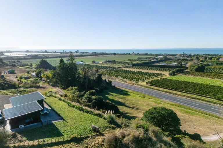 Photo of property in 685 Main North Road, Bay View, Napier, 4104