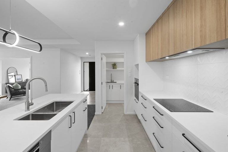 Photo of property in 8 Dray Place, Halswell, Christchurch, 8025