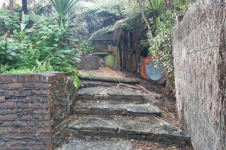 Photo of property in 806 Beach Road, Browns Bay, Auckland, 0630