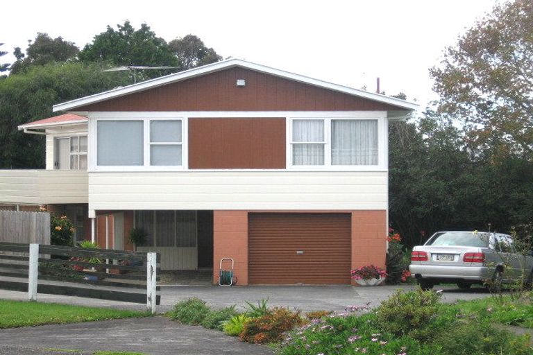 Photo of property in 13 The Crest, Sunnyhills, Auckland, 2010