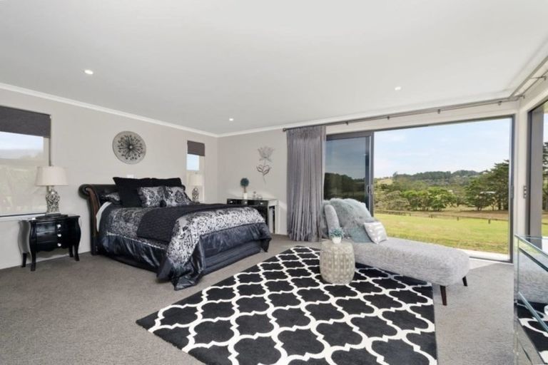 Photo of property in 28 Peters Lane, Taupaki, Henderson, 0782