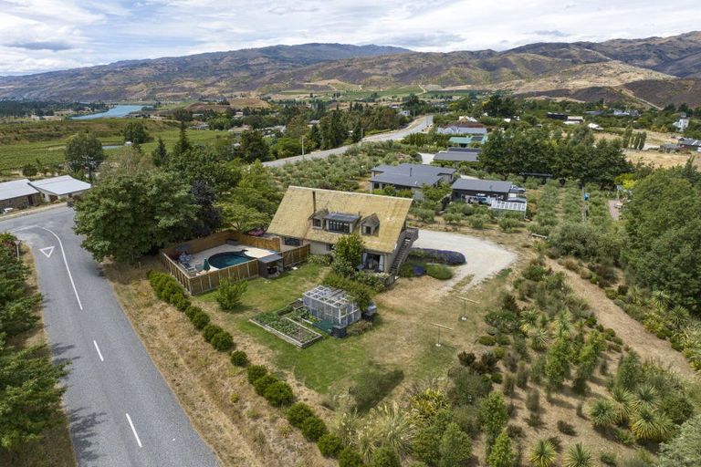 Photo of property in 67 Hall Road, Bannockburn, Cromwell, 9384