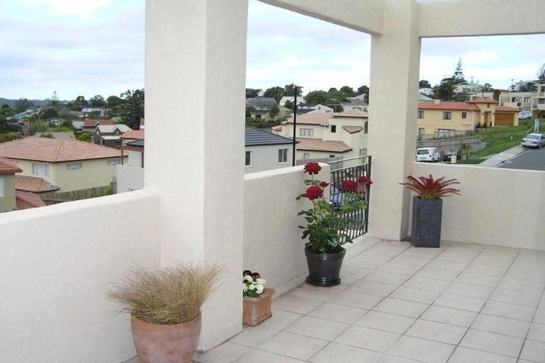 Photo of property in 15/8 Monte Cassino Place, Birkdale, Auckland, 0626
