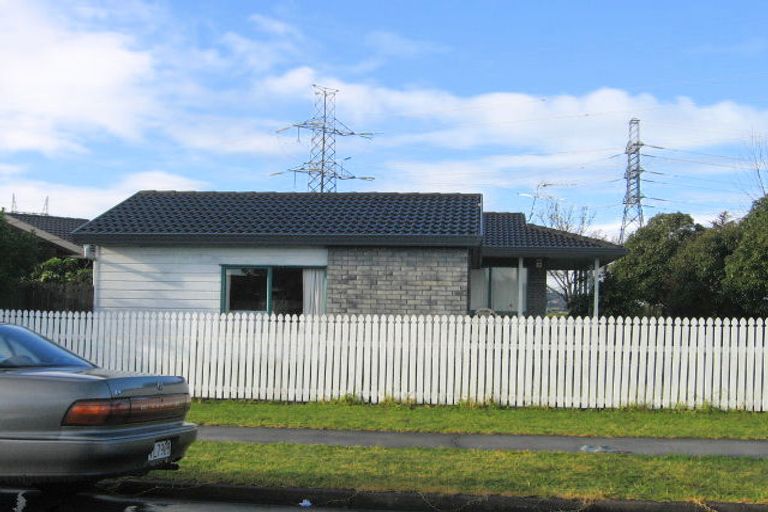 Photo of property in 11 Kenwick Place, Burswood, Auckland, 2013