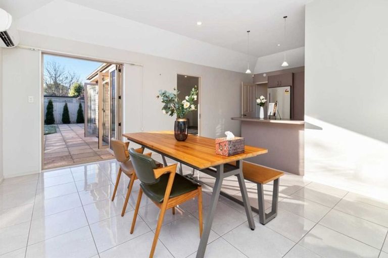 Photo of property in 152 Ilam Road, Ilam, Christchurch, 8041