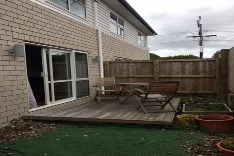 Photo of property in 2/1 June Place, Hamilton East, Hamilton, 3216