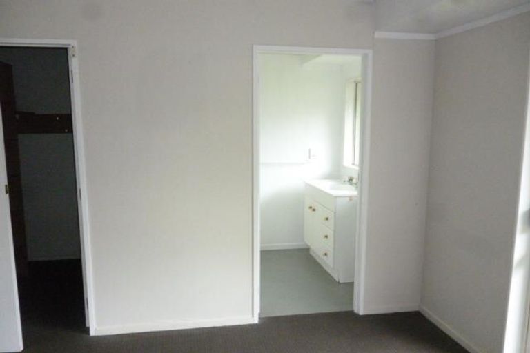 Photo of property in 2/61 Drake Street, Howick, Auckland, 2014