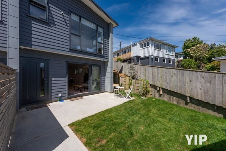 Photo of property in 41 Brindle Way, Newlands, Wellington, 6037