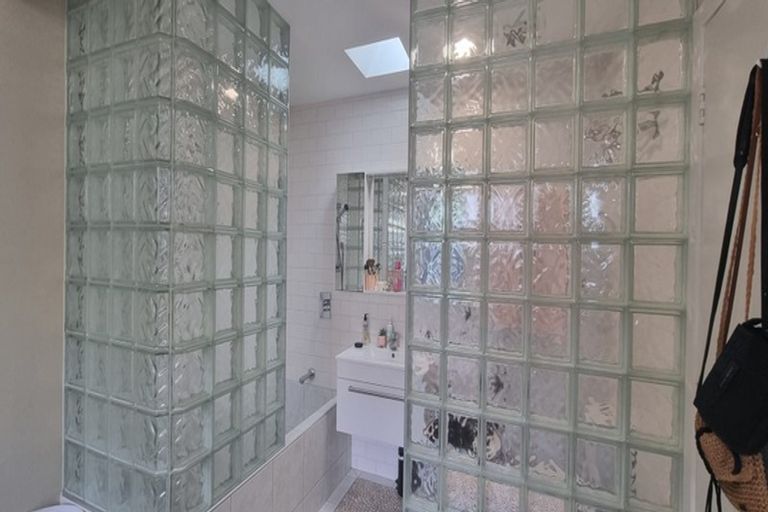 Photo of property in 2/171 Marine Parade, Mount Maunganui, 3116