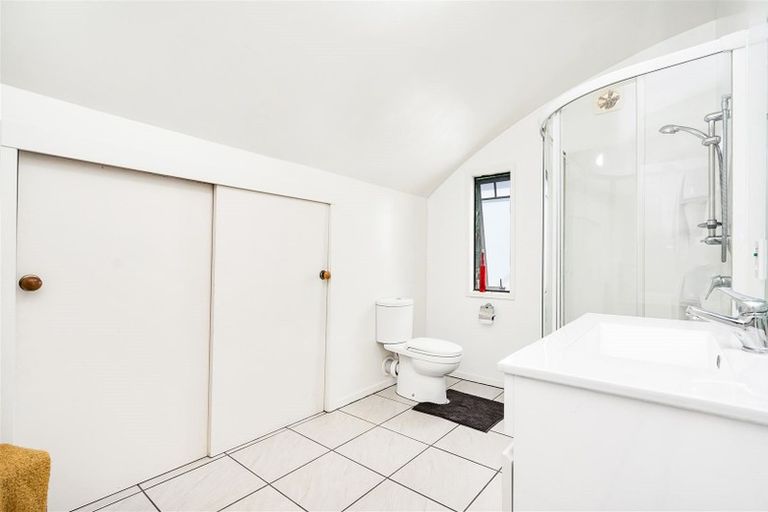 Photo of property in 307 Whananaki North Road, Opuawhanga, Hikurangi, 0181