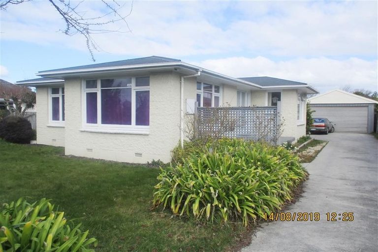 Photo of property in 85 Memorial Avenue, Ilam, Christchurch, 8053