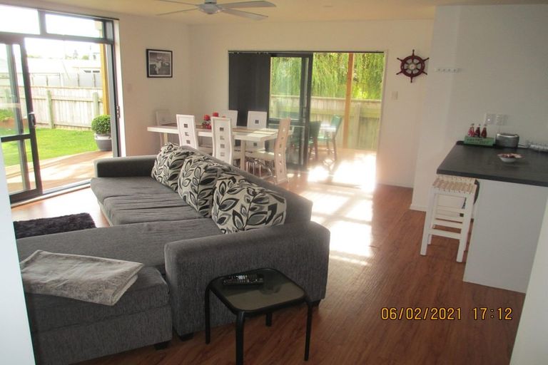Photo of property in 2a Kennedy Street, Foxton Beach, Foxton, 4815