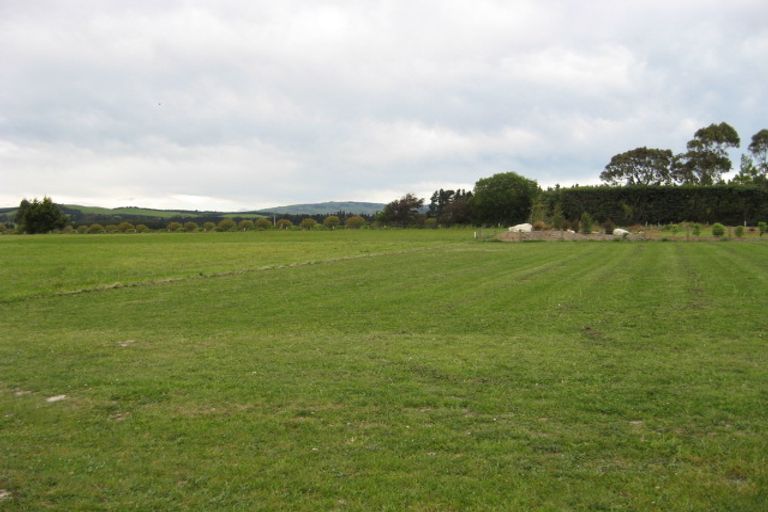 Photo of property in 17 Teviotview Place, Amberley, 7410