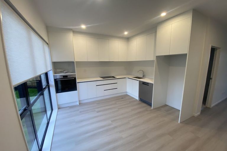 Photo of property in 11/35 Young Crescent, Drury, 2113