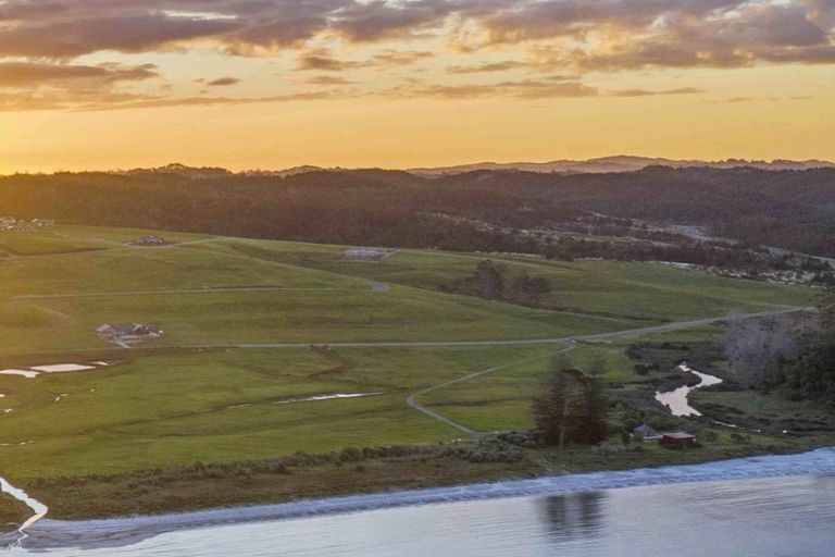 Photo of property in 23 Hurihuri Road, Okura Bush, Silverdale, 0794