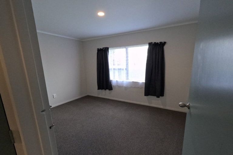 Photo of property in 12 Redwood Drive, Waipukurau, 4200