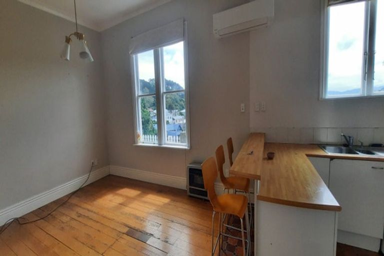 Photo of property in 377 Adelaide Road, Newtown, Wellington, 6021