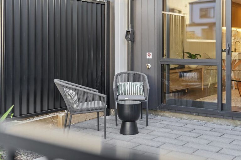 Photo of property in 2/4 Glenburn Road, Hobsonville, 0616
