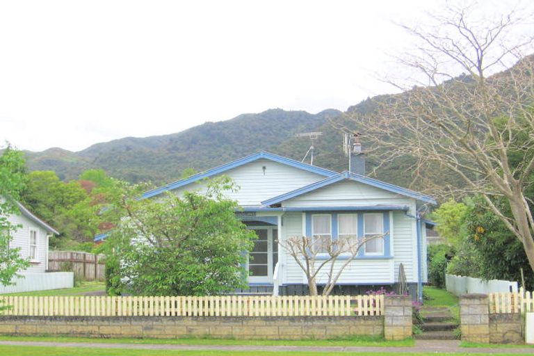 Photo of property in 4 Emerson Street, Te Aroha, 3320