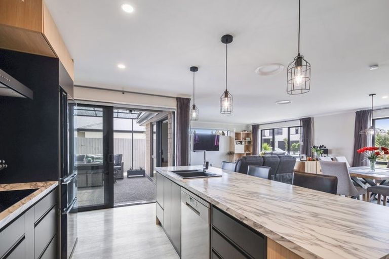 Photo of property in 42 Karere Avenue, Marshland, Christchurch, 8083