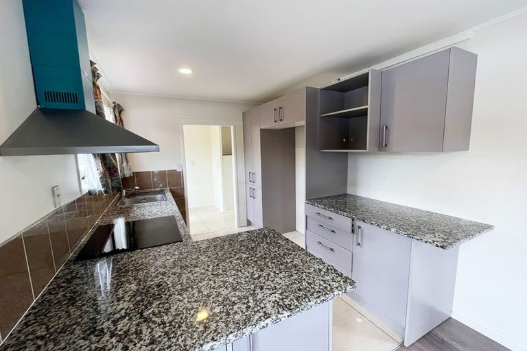 Photo of property in 56 Arodella Crescent, Ranui, Auckland, 0612