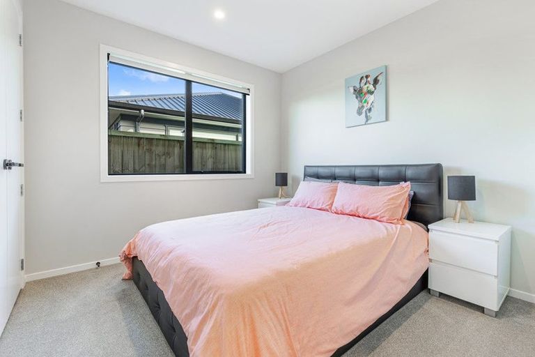 Photo of property in 74 Vinistra Road, Huapai, Kumeu, 0810