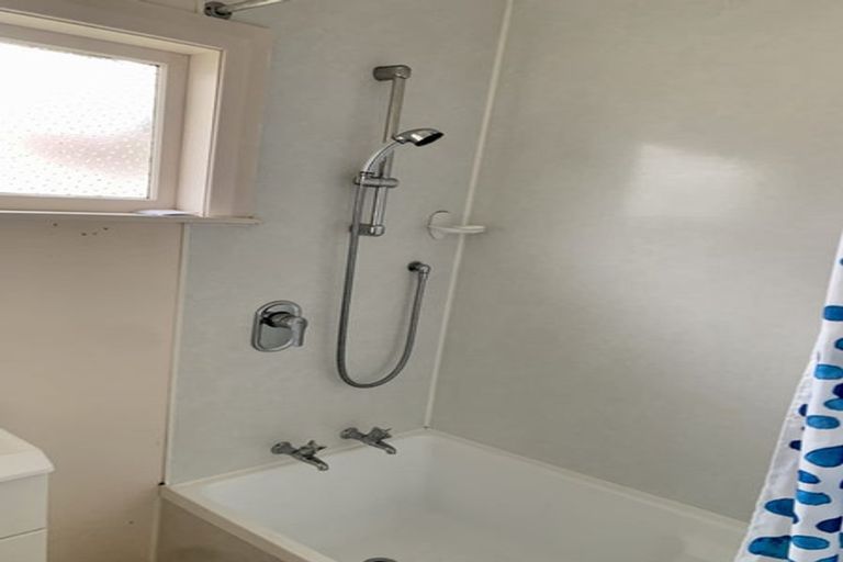 Photo of property in 32 Fraser Street, Wainuiomata, Lower Hutt, 5014