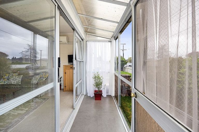 Photo of property in 188a Brooklands Road, Vogeltown, New Plymouth, 4310