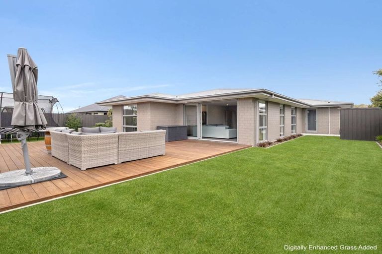 Photo of property in 40 Andesite Drive, Rolleston, 7614