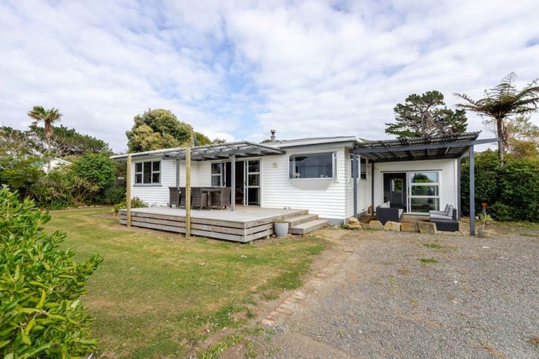 Photo of property in 40 Seaview Road, Herbertville, Dannevirke, 4970
