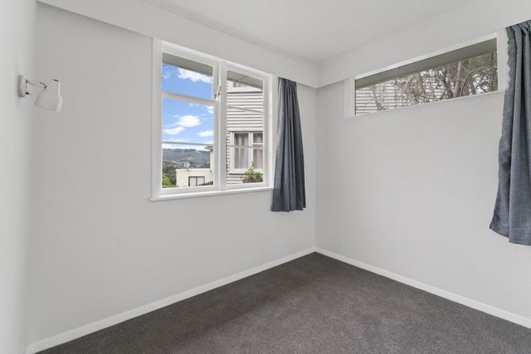 Photo of property in 20 Greer Crescent, Tawa, Wellington, 5028