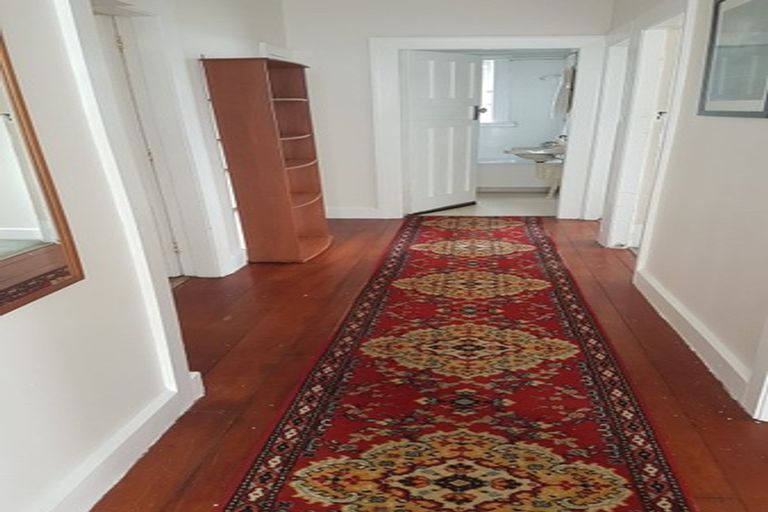 Photo of property in 51 Farnham Street, Mornington, Wellington, 6021